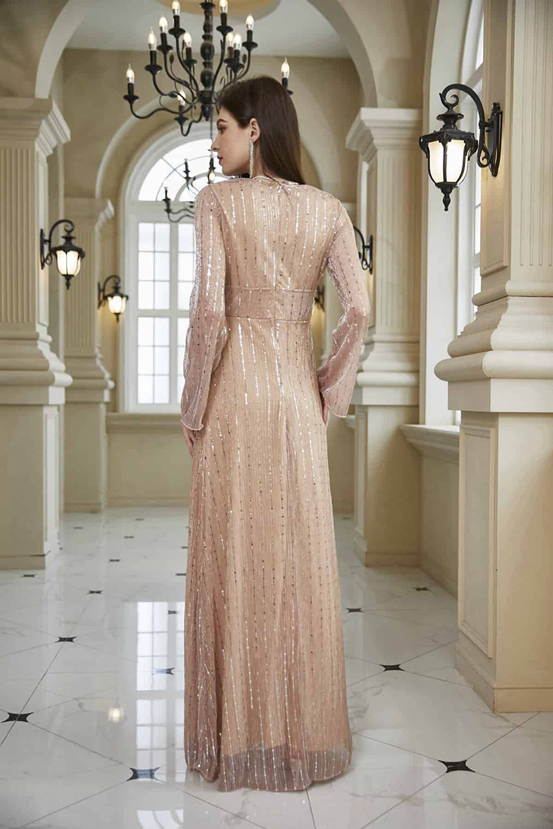 V Neck Mother Of The Bride Dresses Long Sleeve Lace Ruffles Floor Length Women Shiny Formal Party Wedding Guest Special Ocn Tail Dress Gowns 403
