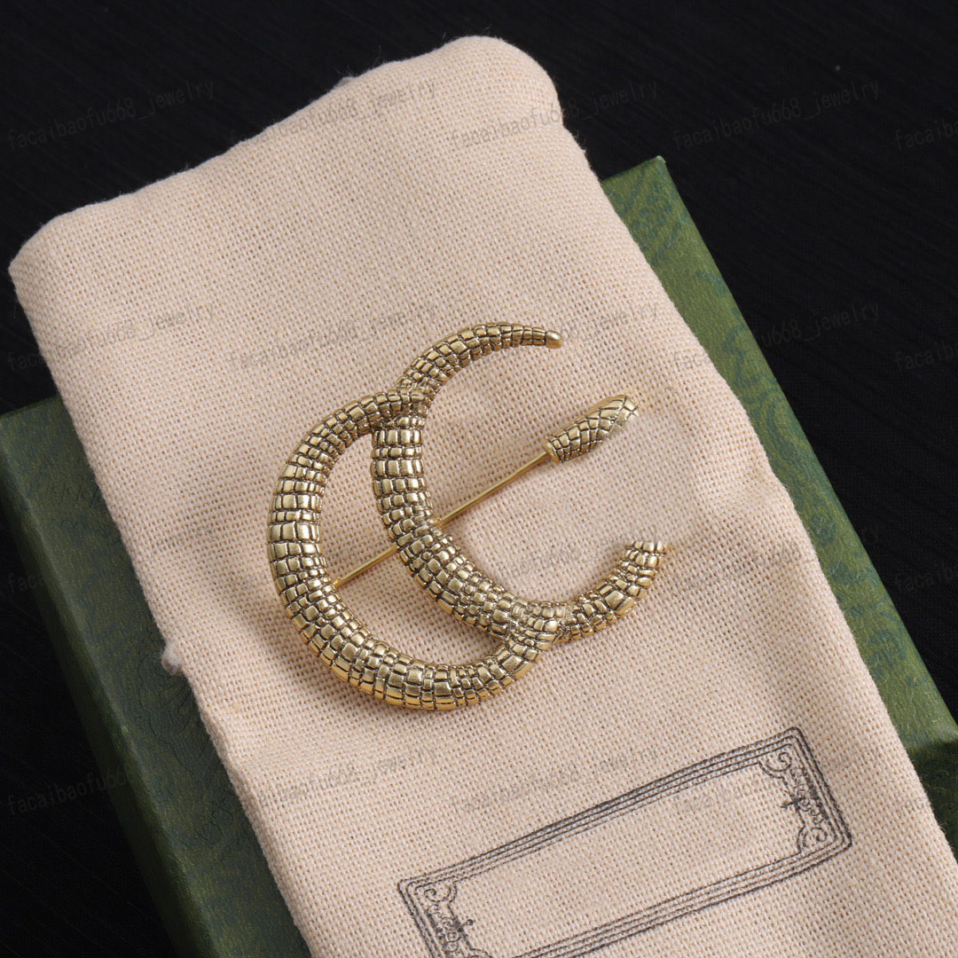Brass brooch, Fashion Designer brooch, Valentine's Day, Christmas, Gifts
