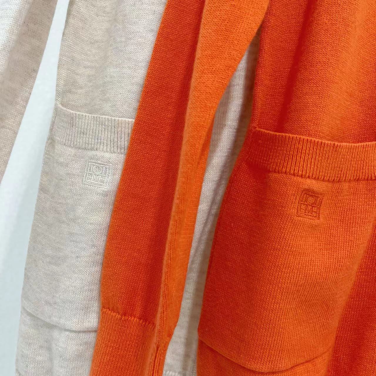 Chic Knitted Wool Cardigan for Women - Soft Round Neck Long Sleeves Jacket