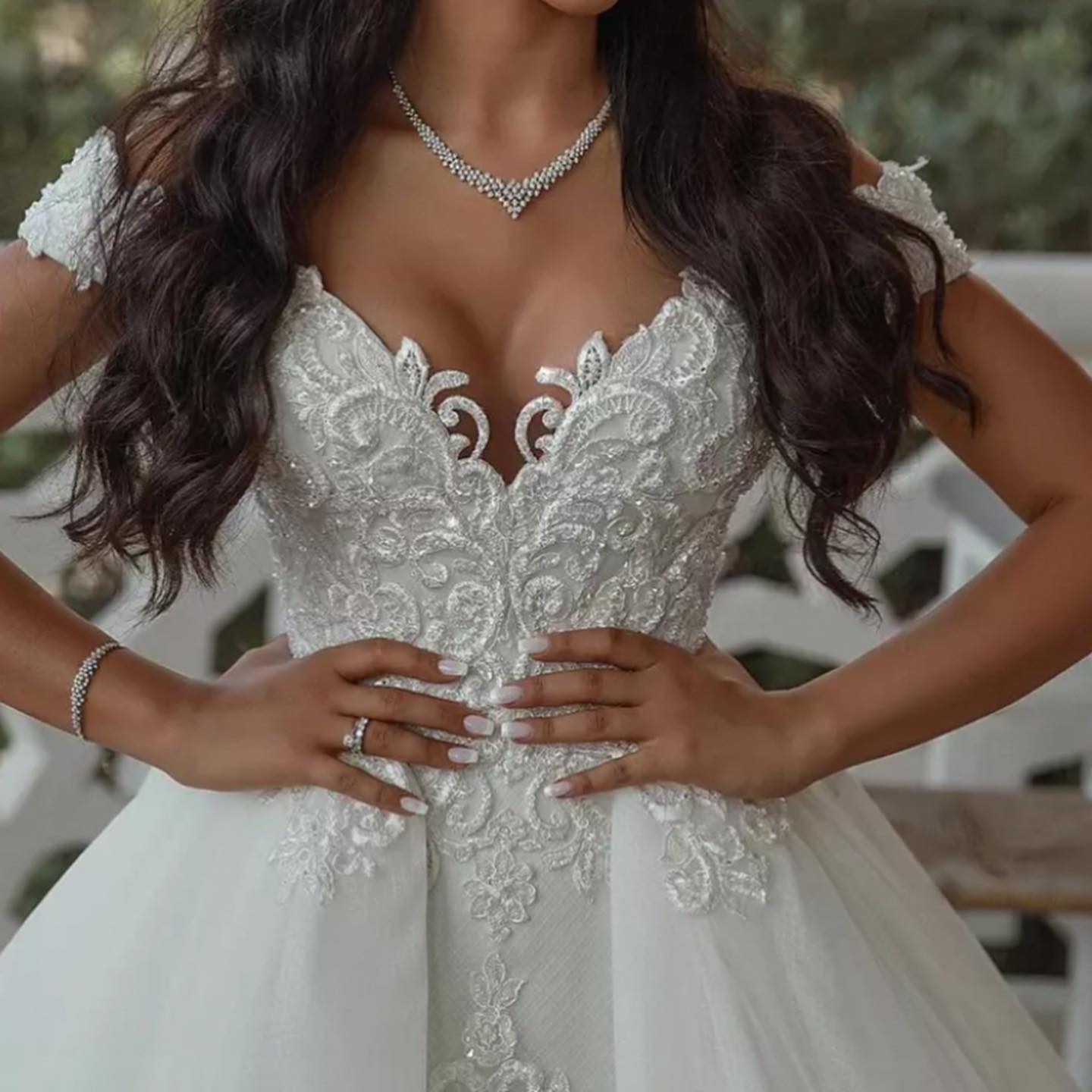 Glamorous A e Lace Dresses Off Shoulder Overskirts Embroidery Wedding Dress Sweep Train Ruffle robe de mariee bridal gowns