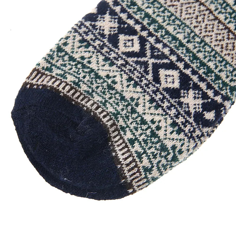 Sports Socks 5Pairs Adult Thermal Sock Mens Socks Winter Warm Soft Wool Thick Sock Against Cold Nordic Comfortable Unique Style 230928