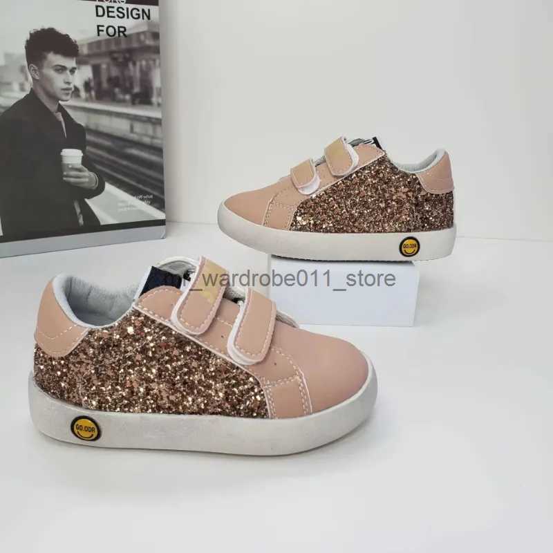 Athletic Outdoor Kids Sneakers 2023 Autumn Girls Sport Running Chunky Trainers Toddler Children Casual Star Shoes Fashion Glitter Soft Sole Q231003 XJ