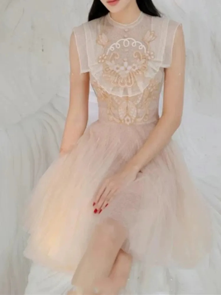 Basic Casual Dresses High-Quality Design Hollow Out Embroidery Mesh Patchwork Dress Women Flower Runway Dresses Female Clothing