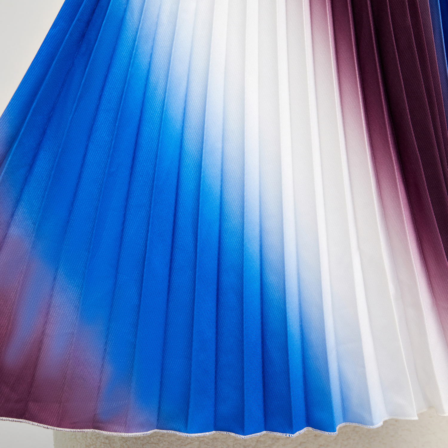 Two Piece Dress Pleated Skirt Suit Runway Women's Gradient Stretch Pullover T-Shirts + High Waist Midi Long Skirt Holiday Two Piec 2024