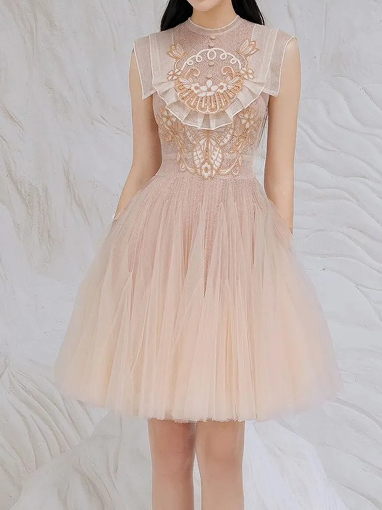 Basic Casual Dresses High-Quality Design Hollow Out Embroidery Mesh Patchwork Dress Women Flower Runway Dresses Female Clothing