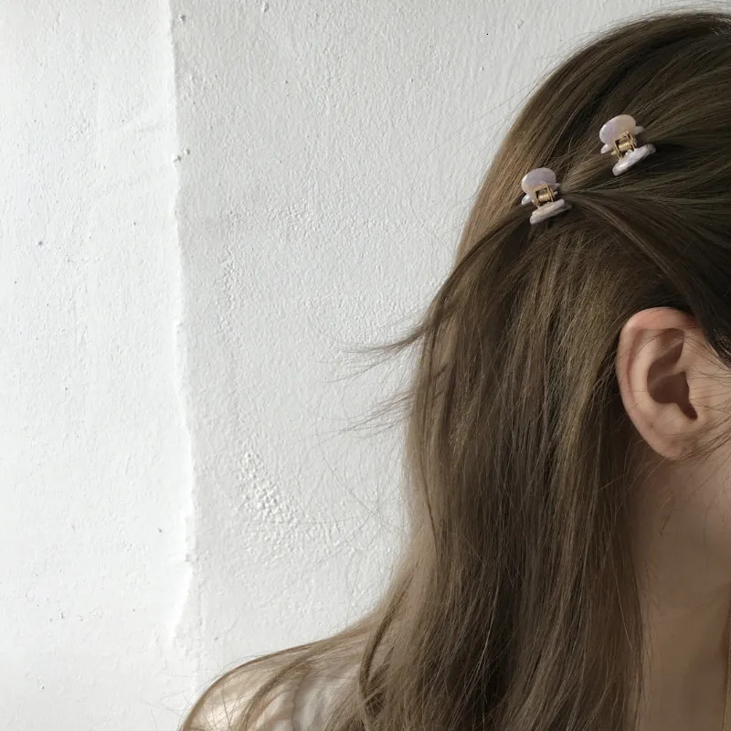 Hair Clips Barrettes Korean Acetate Mini Claw Clip Hollow Small Crab for Girl Accessories Hairpin Women Bangs Broken 231005