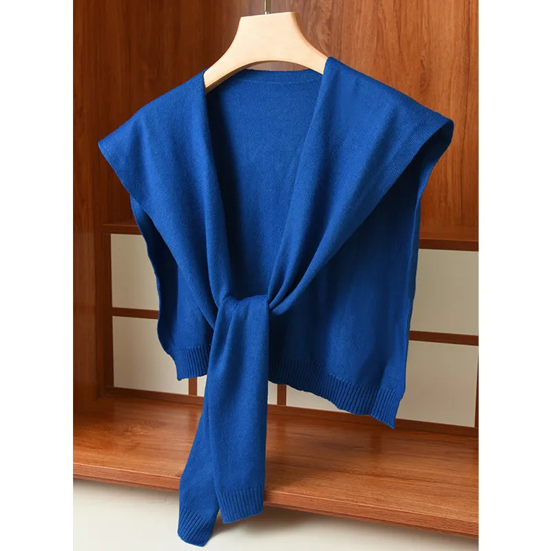 Scarves Zero Profit Sale Trend Square Shawl Women Perfect Acc Cardigan Cape Casual Sleeve Neck Scarf Warm Cappa Soft Fashion 231005