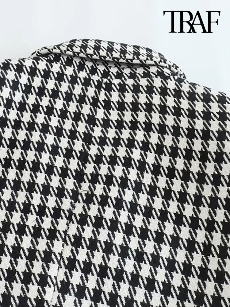 Women's Suits Blazers TRAF Women Fashion Double Breasted Houndstooth Blazer Coat Vintage Long Sleeve Flap Pockets Female Outerwear Chic Vestes 23