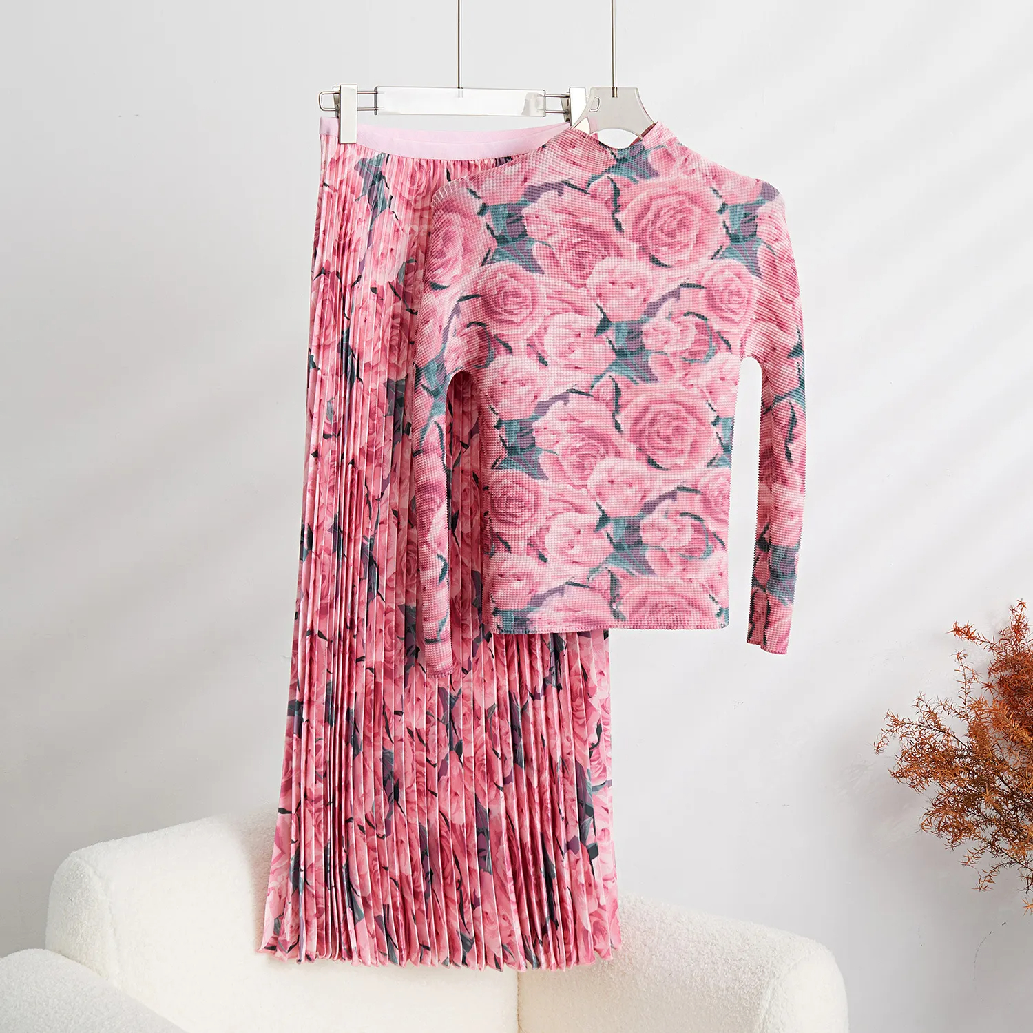 Two Piece Dress Autumn Pleated New Corn Fold Pink Flower Print Long Sleeve T-Shirt Fashion A-Line Pleated Skirt Set Two Pieces Suit 2024