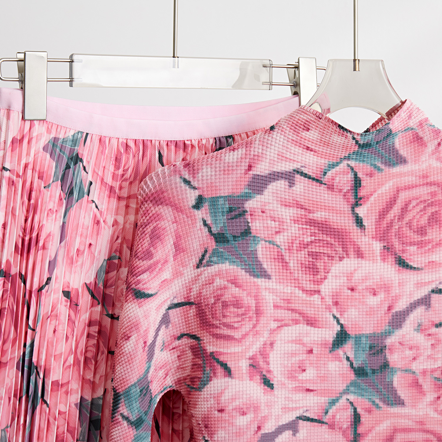 Two Piece Dress Autumn Pleated New Corn Fold Pink Flower Print Long Sleeve T-Shirt Fashion A-Line Pleated Skirt Set Two Pieces Suit 2024