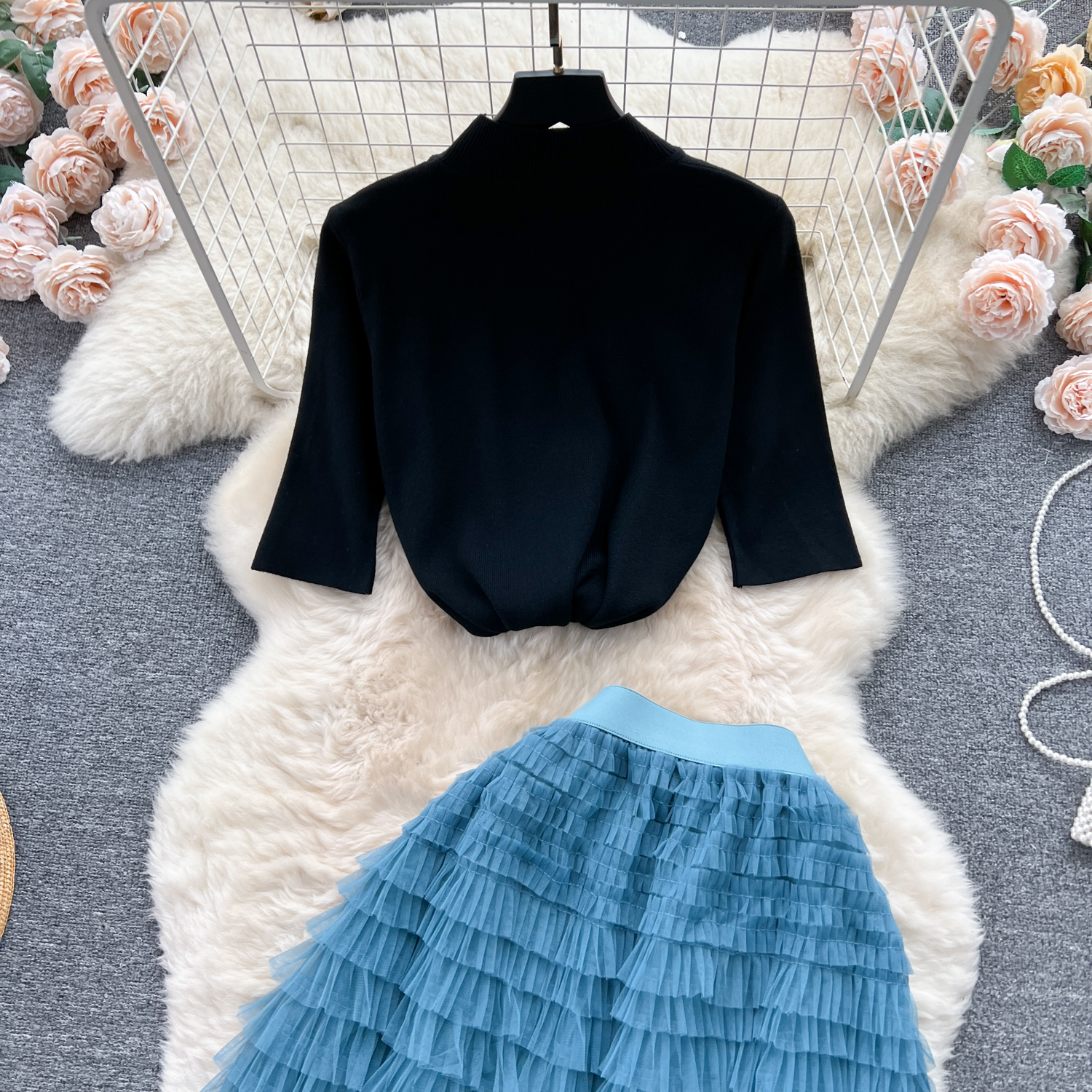 Autumn Womens Two Piece Dresses Women O-Neck Solid Knitting Black Tops High Waist A-E Multilayer Cascading Skirt Suit Runway 2 Pieces Matching Set 202