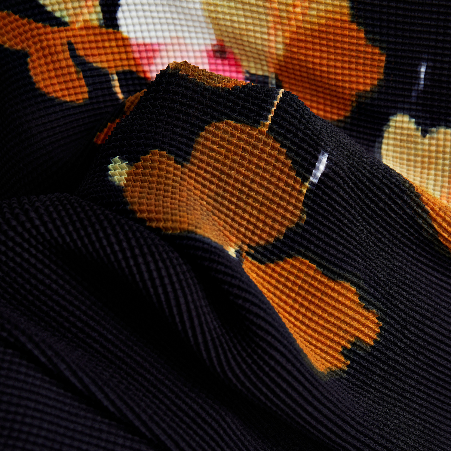 Two Piece Dress Elegant Fashion Printed Pleated 2 Pieces Set For Women Turtleneck Strethy Slim Tops With Elastic High Waist Mid Length Skirts 2024