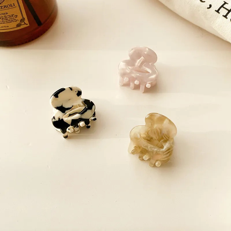 Hair Clips Barrettes Korean Acetate Mini Claw Clip Hollow Small Crab for Girl Accessories Hairpin Women Bangs Broken 231005