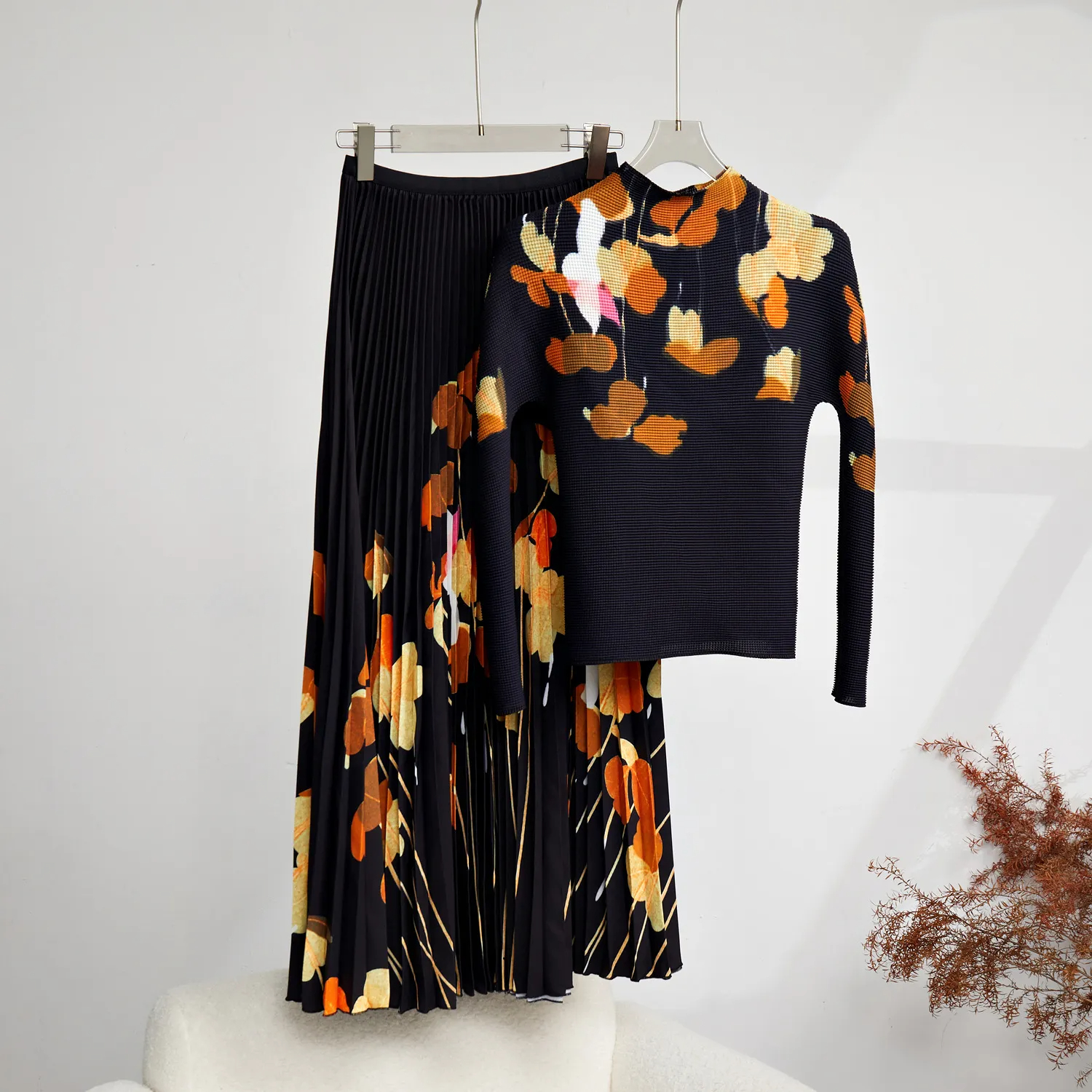 Two Piece Dress Elegant Fashion Printed Pleated 2 Pieces Set For Women Turtleneck Strethy Slim Tops With Elastic High Waist Mid Length Skirts 2024
