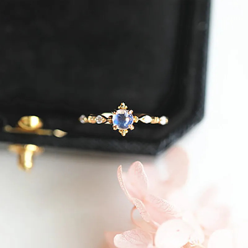 Wedding Rings Japanese Simple Charm Transparent Moonstone Ring Women 925 Sterling Silver Classic Versatile Birthday Jewelry Gift 231005