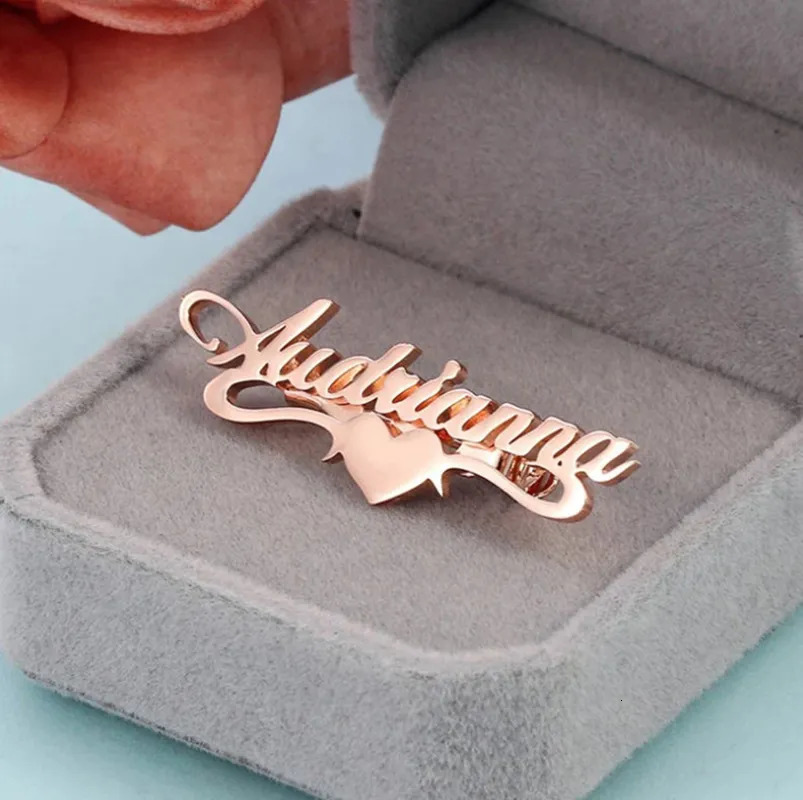 Pins Brooches Custom Brooch Personalized Stainless Steel Name Nameplate Brooch Meeting Attendance Wedding Gift 231005