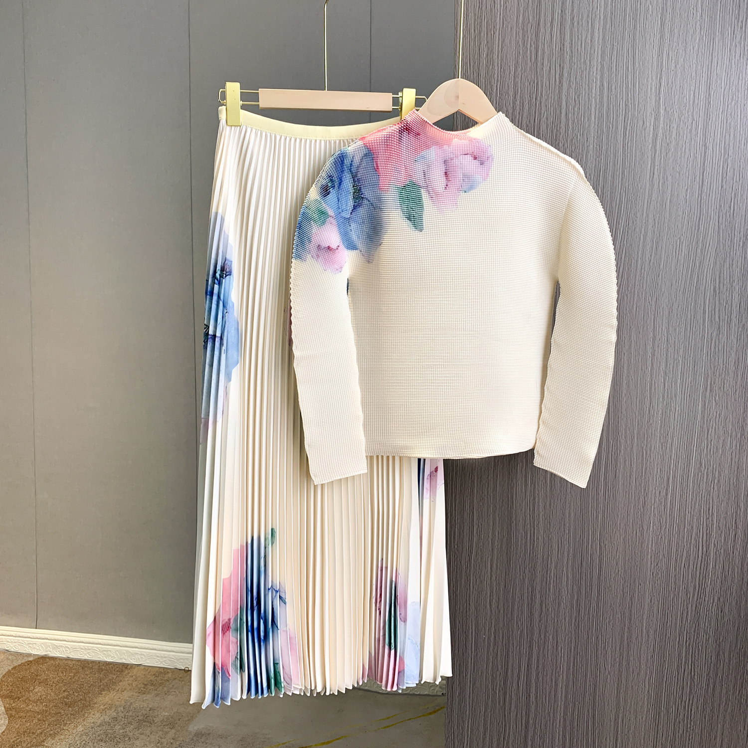 Two Piece Dress Vintage Elegant Floral Print Stretched Pullovers Top + A-Line Pleated Midi Long Skirts Fashion Runway 2 Pcs Sets Casual Outfits 2024