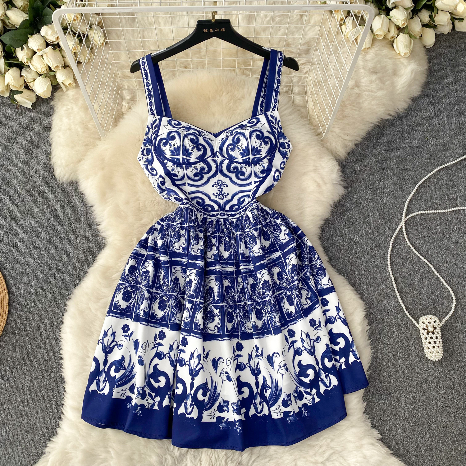 dress basic casual dresses summer holiday porcelain print short dress women vneck spaghetti strap cup padded zipper back mini vestidos designer dress