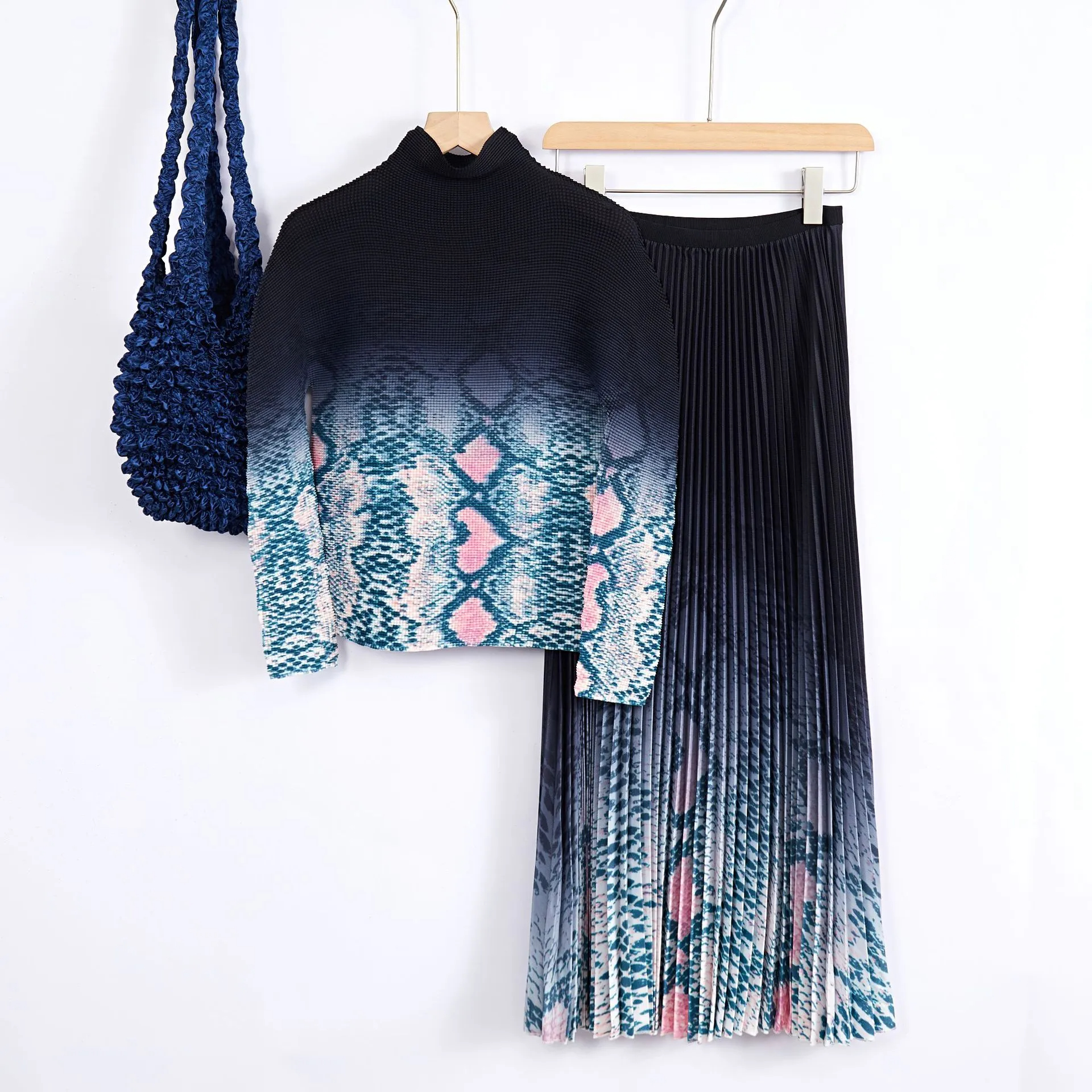 Two Piece Dress Skirt Suit Two Piece Set Fow Women High Collar Long Sleeve Leopard Print Stretchy Tops Elastic Waist Pleated Skirt Outfits 2024