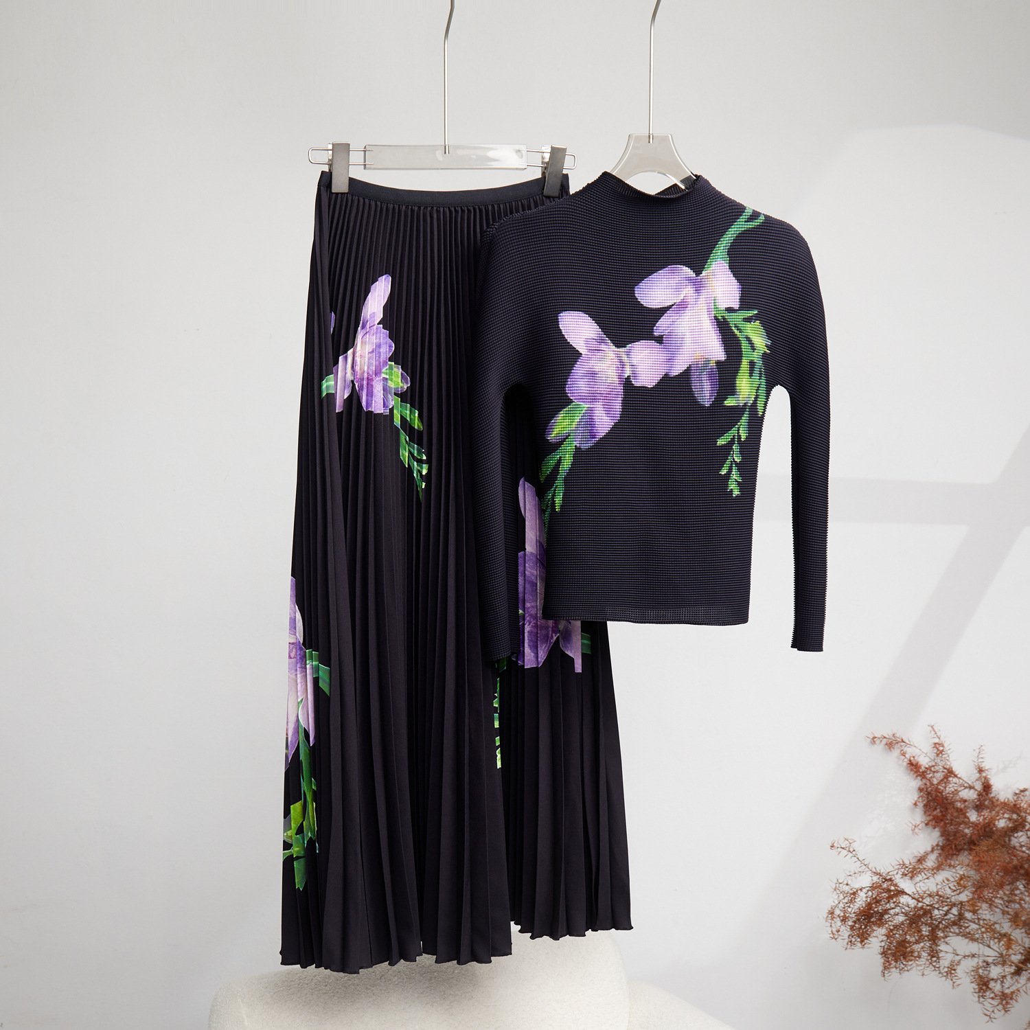 Two Piece Dress Runway 2 Pieces Set Miyake Pleated Suit Summer Womens Turtleneck Long Sleeve Flower Print All Match Slim Tops Skirt Set