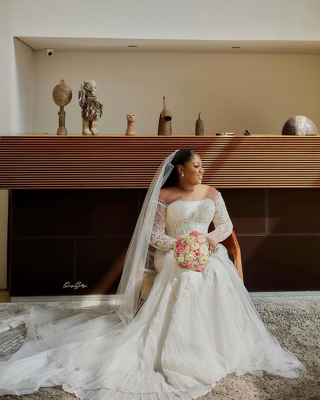 2023 Oct Arabic Aso Ebi Plus Size Mermaid White Wedding Dress Sequined Lace Beaded Bridal Gowns Dresses ZJ4044