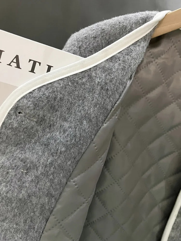 Women's Jackets LANMREM Grey Woolen Short Jacket For Women Autumn And Winter Korean Style Cotton Lining Chic Streetwear Top 2DA2028 231006
