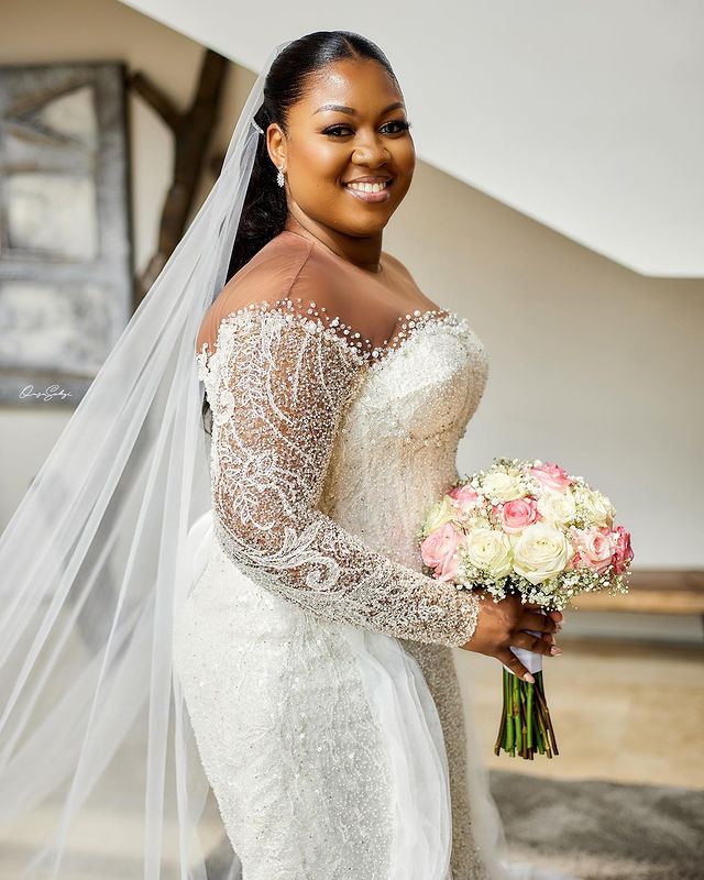 2023 Oct Arabic Aso Ebi Plus Size Mermaid White Wedding Dress Sequined Lace Beaded Bridal Gowns Dresses ZJ4044