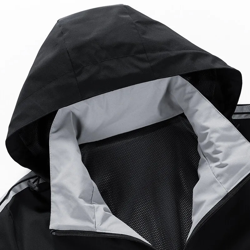 Men's Vests Hooded Jacket for Men's Outdoor Sports in Spring and Autumn Season Windproof American Casual Jacket 231005