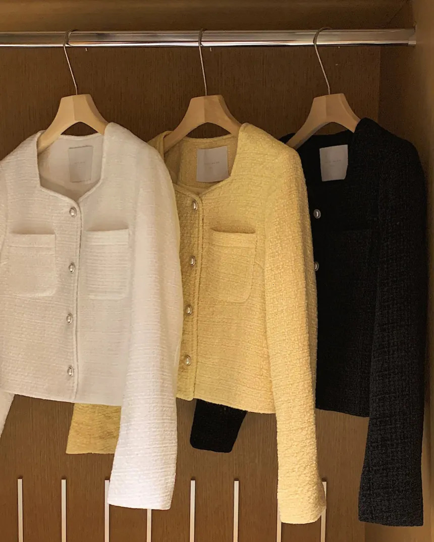 Women's Jackets Korean square neck pearl pocket decoration long sleeved tweed jacket 231006