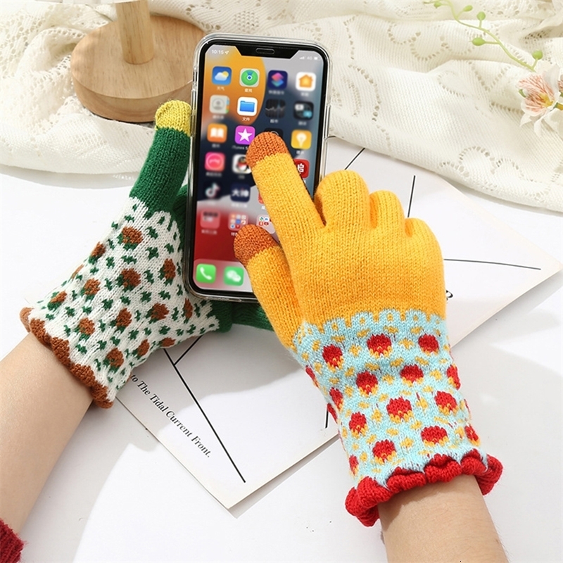 Five Fingers Gloves Fashion Touch Screen Knitted Women Winter Warm Riding Solid Fluffy Work Y2k Harajuku Sweet Mittens 231005