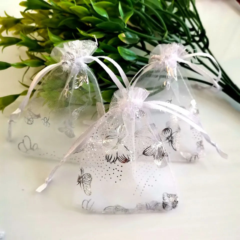 Jewelry Boxes 100pcsLot Butterfly Organza Jewelry Bags Drawstring Pouch Gift Bags Candy Packaging Bags Christmas Jewelry Display Bags 231006