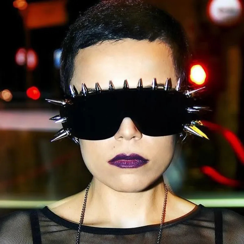Sunglasses Frames Steampunk Rivet Spike Wild Rock Bar Goggle Men Y2k Punk Sun Glasses Metal Futuristic Zonnebrillen Dames 231005