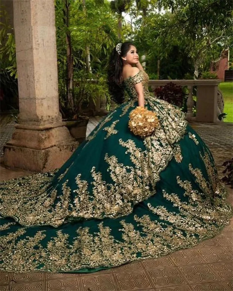 Princess Green Quinceanera Dresses Gold Sequin Appliques Ball Gown Birthday Gowns Off The Shoulder Lace-Up Sweet 16 Dress