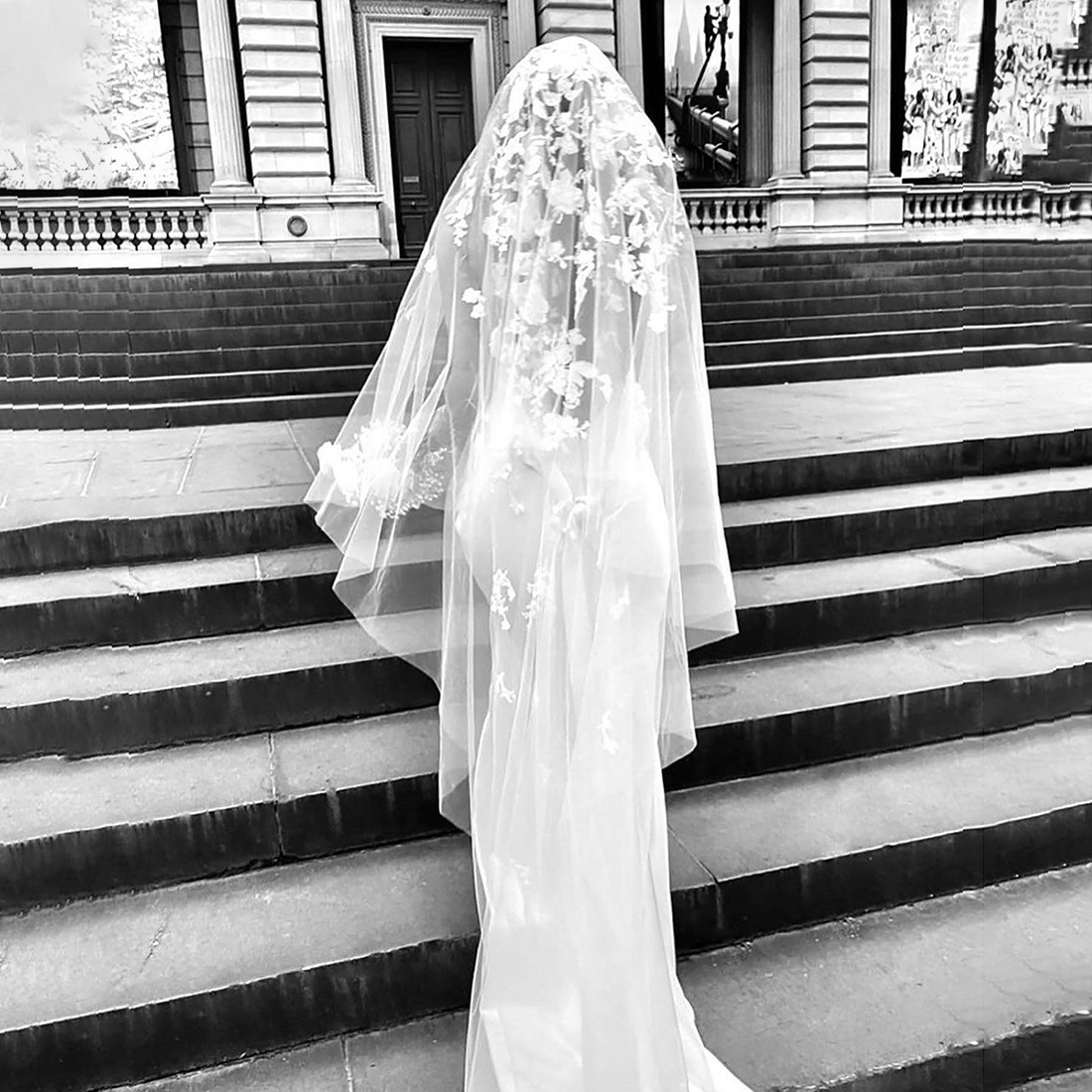 Custom Made Lace Bridal Veils without Comb Removable Soft Tulle Floral Embroidered Embellished Blusher Wedding Hair Accessories