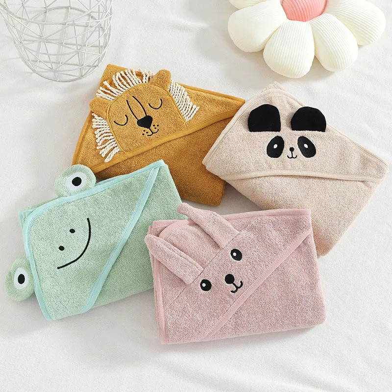 Towels Robes Unisex Baby Bathrobe Bath Towel Flannel Cloak Cartoon Boy Girl Ultra-Soft Hooded Spa Robe born Cover-Up Baby Shower Gift 231007