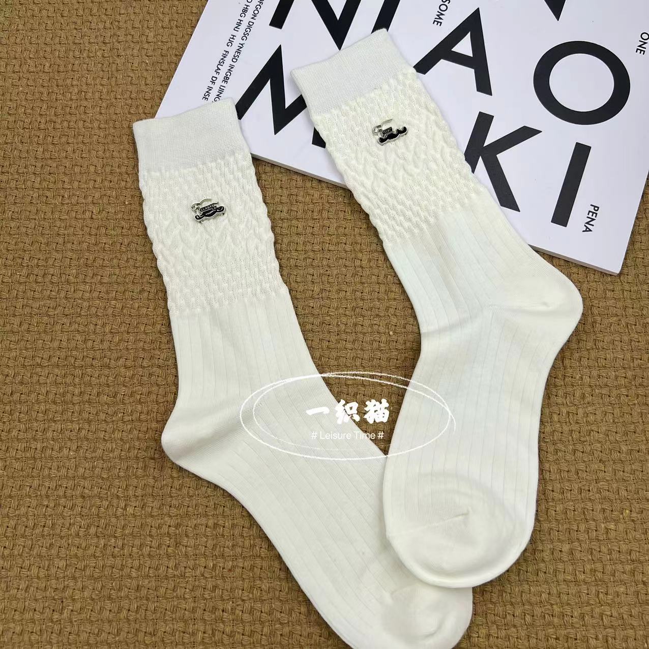 New European Goods Socks Women's Bubble Cotton Metal Label Personalized Mid-Calf Length Sock Tide Brand Net Red Tide Socks Bunching Sock