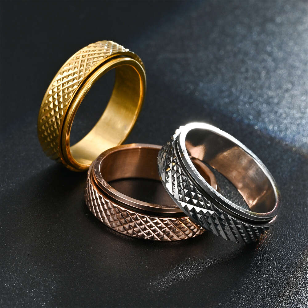 Snake Pattern 304 Rotary Titanium Stainless Steel Ring Band For Men And Women Cool Personality Rotate Finger Rings Wolf Tide Jewelry Accessories Whole