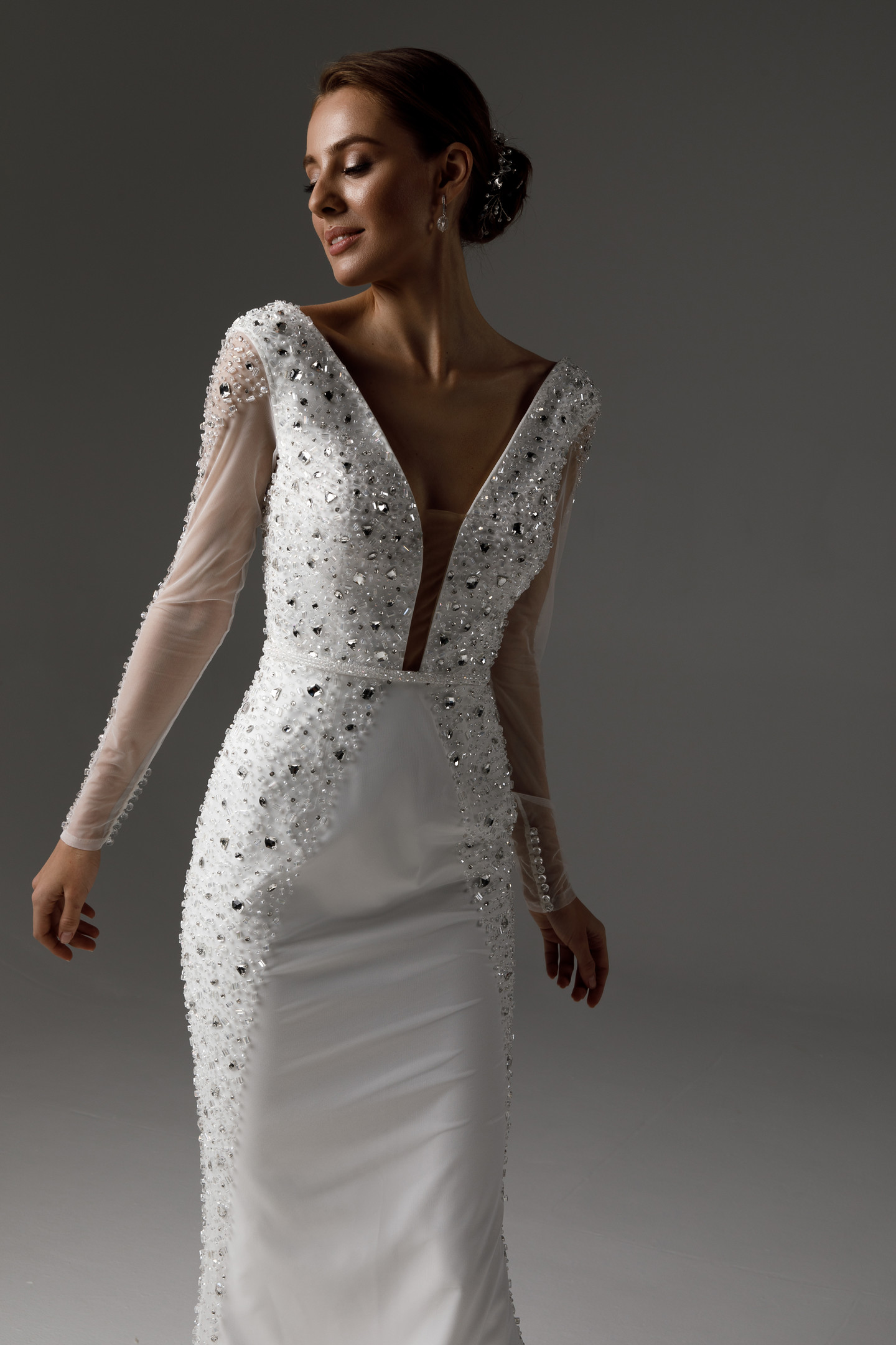 America Mermaid Wedding Dresses V Neck Crystal Beaded Long Sleeve Wedding Dress Sexy Backless Floor Length Bridal Gowns
