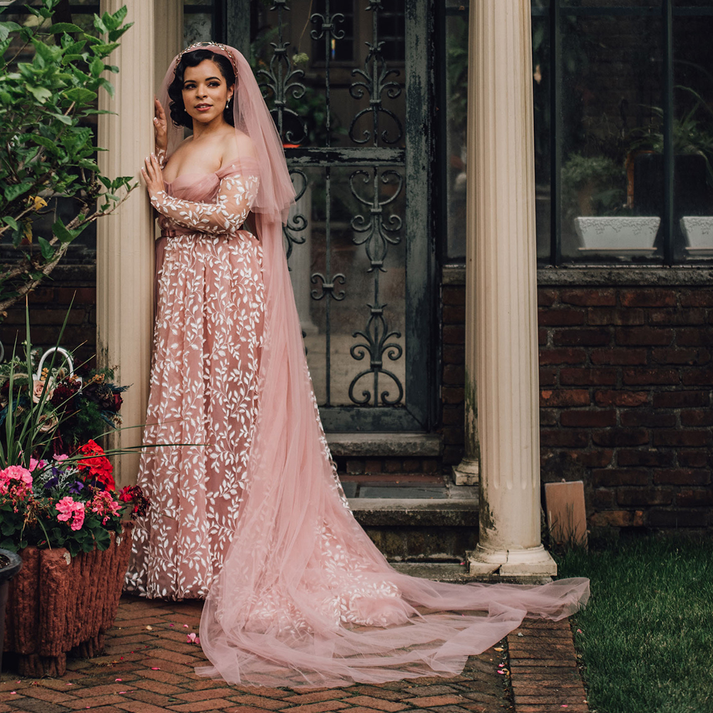 Vintage Embroidery Off the Shoulder A Line Wedding Dresses for Bridal Ruched Tulle Long Sleeves Bridal Dress