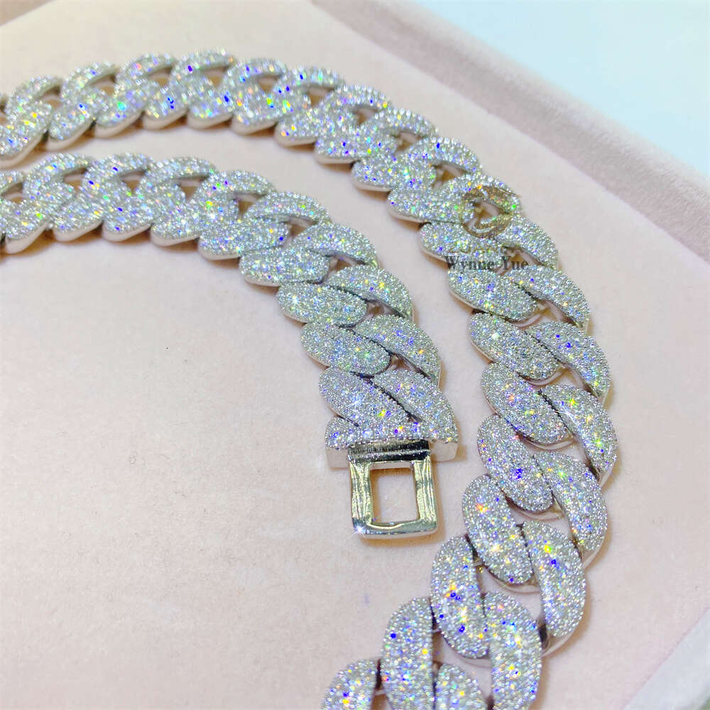 Fresh Bussdown 350g Hiphop 18mm S925 Iced Out Flawless Moissanite Miami Cuban Link Chain
