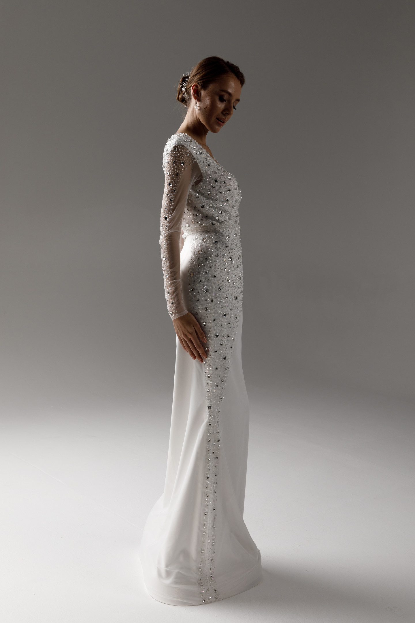 America Mermaid Wedding Dresses V Neck Crystal Beaded Long Sleeve Wedding Dress Sexy Backless Floor Length Bridal Gowns
