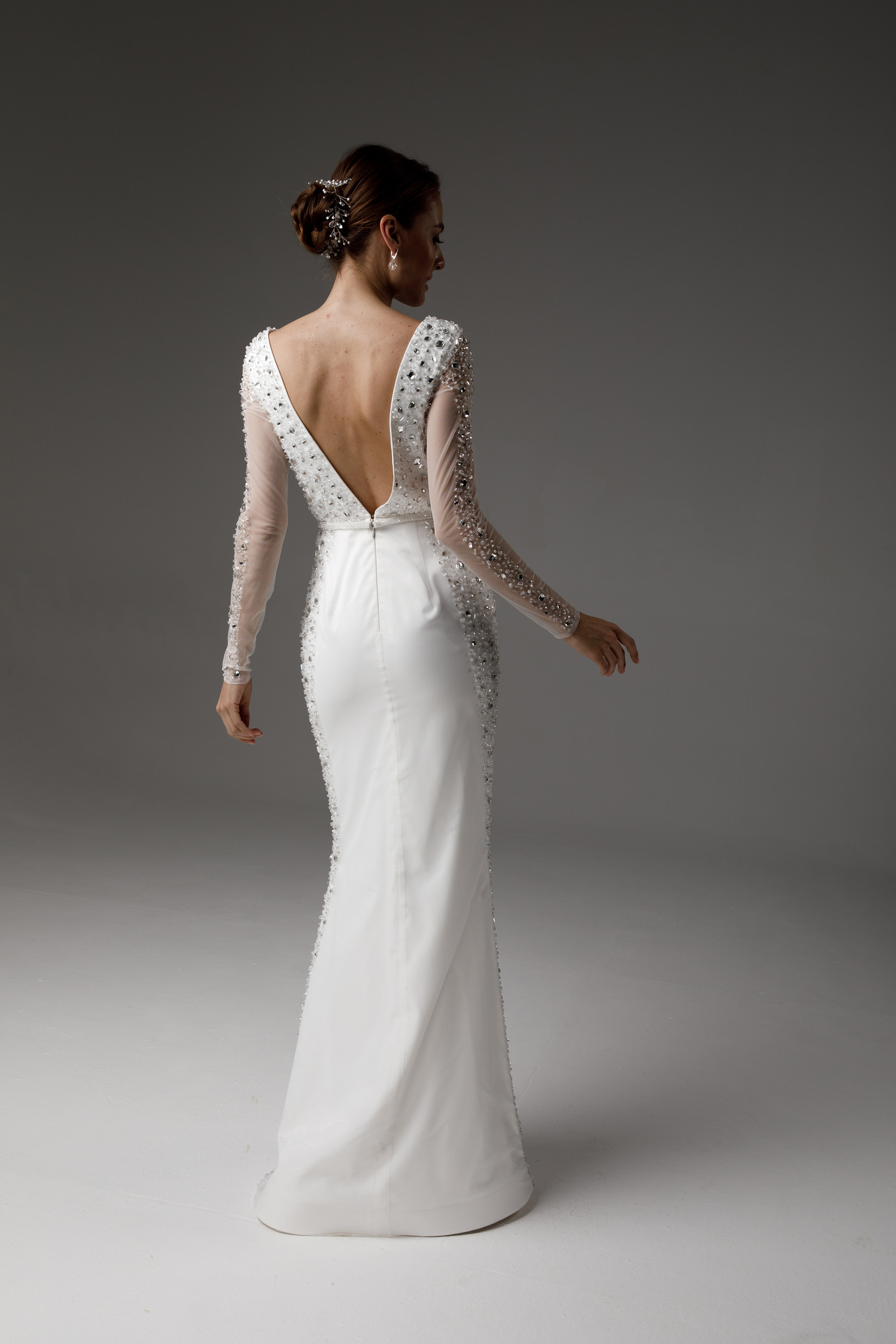 America Mermaid Wedding Dresses V Neck Crystal Beaded Long Sleeve Wedding Dress Sexy Backless Floor Length Bridal Gowns