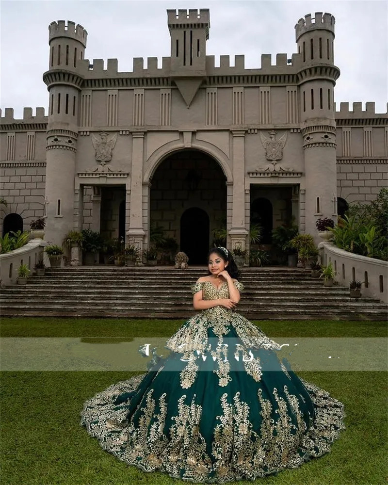 Princess Green Quinceanera Dresses Gold Sequin Appliques Ball Gown Birthday Gowns Off The Shoulder Lace-Up Sweet 16 Dress