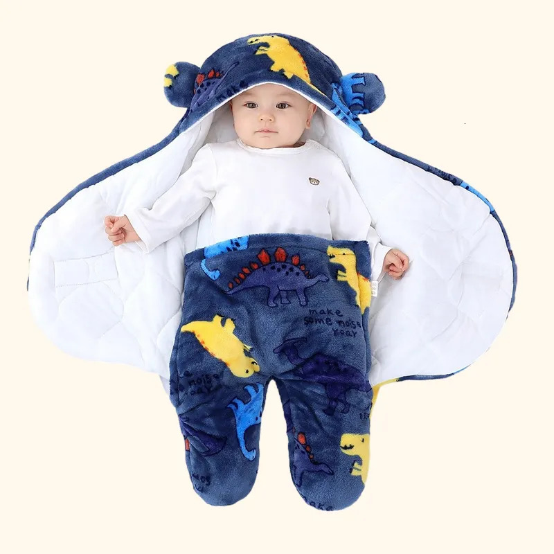 Sleeping Bags Autumn Winter Baby Bag Soft Fluffy born Sleepsack Swaddle Wrap Blankets Envelope Fleece Infant Bedding Items 231007