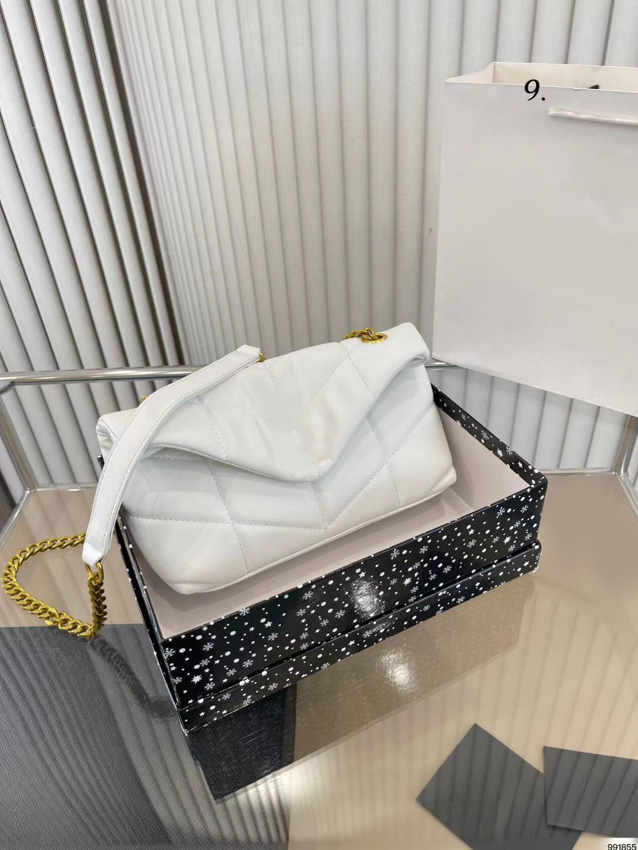 sixcolor cloud bag daily accessories ladies shoulder chain bag luxury musthave size 2212 cm hot girl lacquered metal buckles decorated with diamond stripes