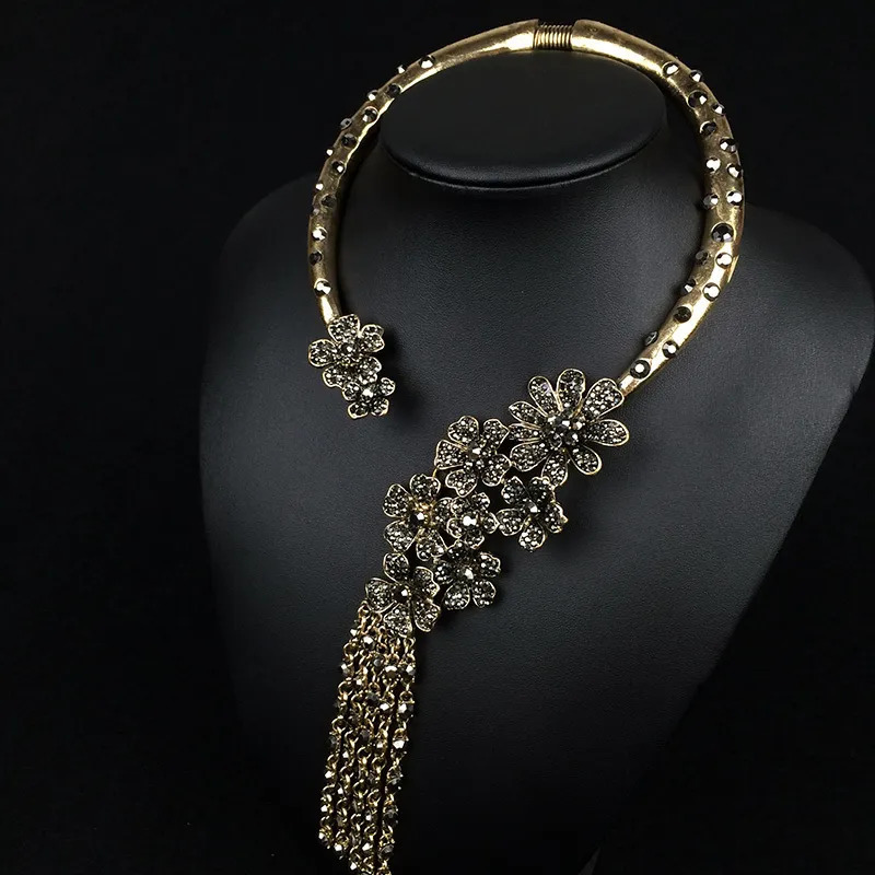Chokers ZA Vintage Baroque Statement Open Choker Necklace Women Layered Crystal Rhinestone Tassel Large Collar Necklace Jewelry 231007