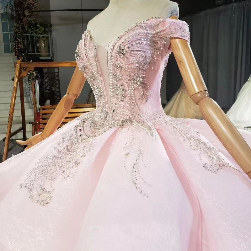 2024 Pink Sparkly Sweetheart Quinceanera Dresses Ball Gown Off The Shoulder Beading Sequined Tiered Sweet Vestidos De 15 Girls