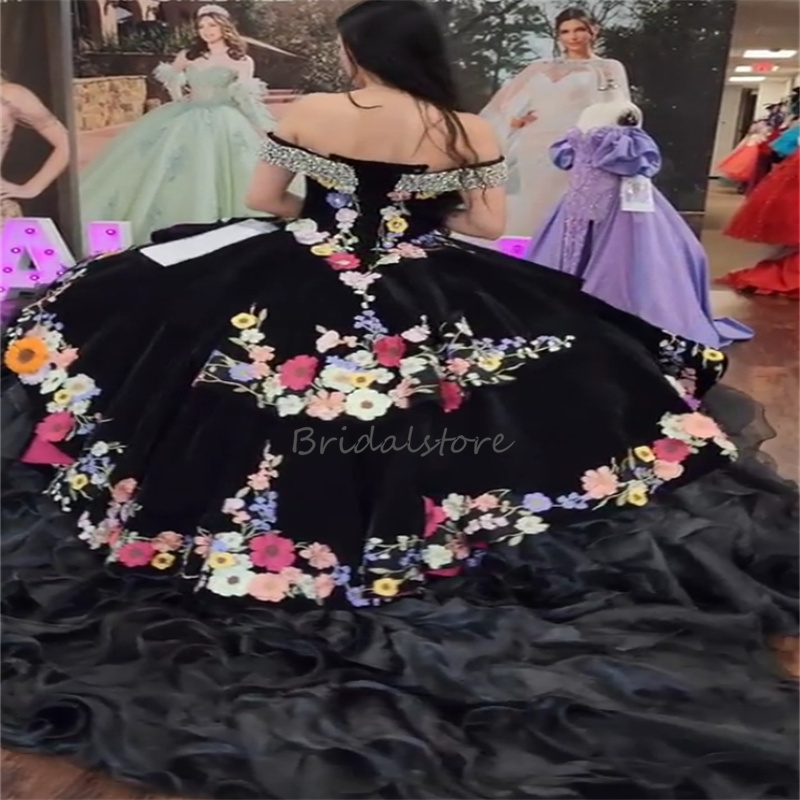 Luxury Charro Black Quinceanera Dress 2024 Mexican Costume Ball Gown Tiered Flowers Sweet 15 Years Birthday Dress Vestido De Xv Vestidos Debutantes Ma