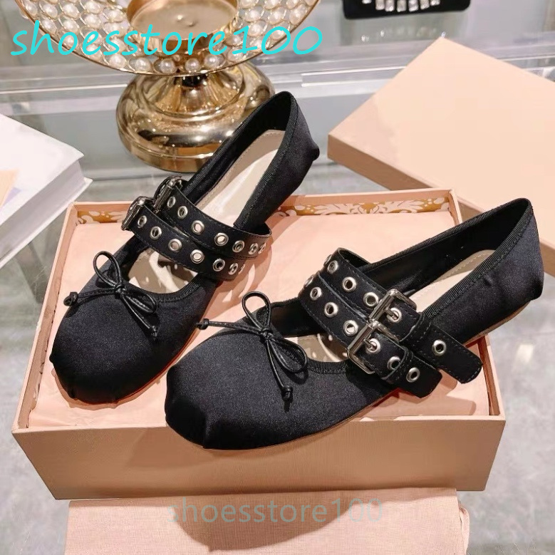 designer Dress leather shoes Spring and Autumn 100% cowhide letter bow Ballet Dance shoes fashion women black Flat boat shoe Lady leather Trample Lazy Loafers Large