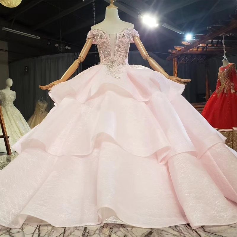 2024 Pink Sparkly Sweetheart Quinceanera Dresses Ball Gown Off The Shoulder Beading Sequined Tiered Sweet Vestidos De 15 Girls